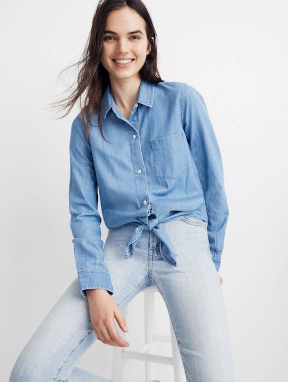 Denim Tie-Front Shirt in Hillford Wash Size Medium